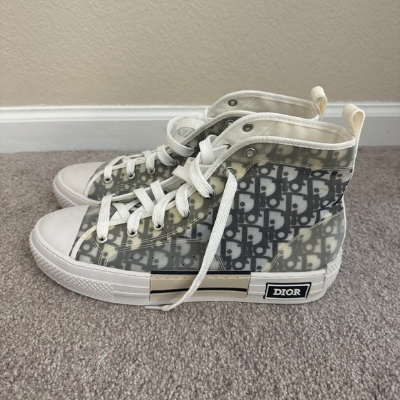 High top black and white shoes - Picture 1 of 4